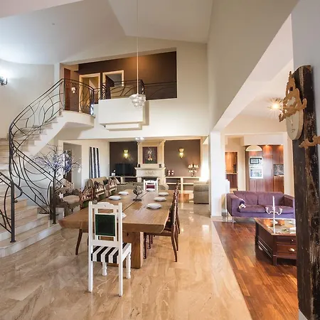 Sunshine Luxury House * أيا نابا