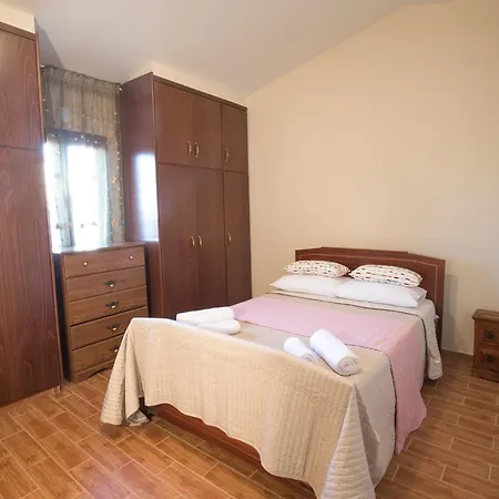 Sunshine Luxury House Βίλα