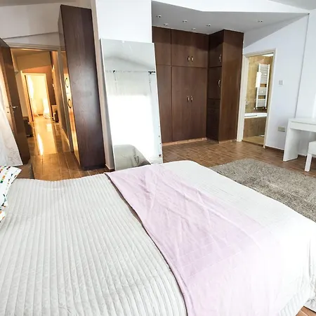 Sunshine Luxury House *