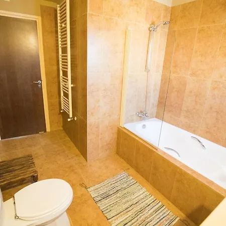 Sunshine Luxury House فيلة أيا نابا