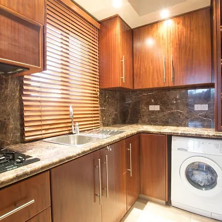 Sunshine Luxury House أيا نابا