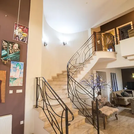Sunshine Luxury House Villa